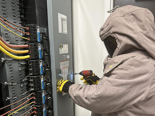 EMSR Electrical Contractors screenshot 2